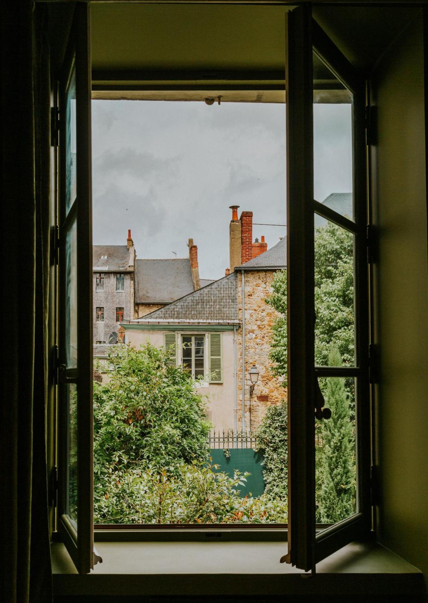 Guest house D'hote - Maison Des Ecrivains - 50 M De La Cathedrale Et Place Des Jacobins Le Mans